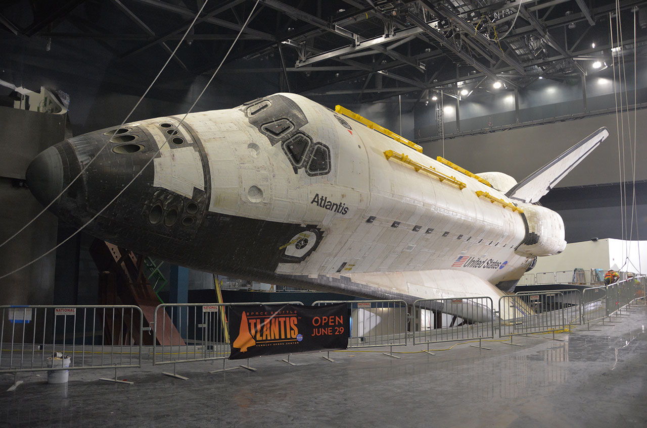 Atlantis Exposed: Space Shuttle Fully Unwrapped for NASA Exhibit